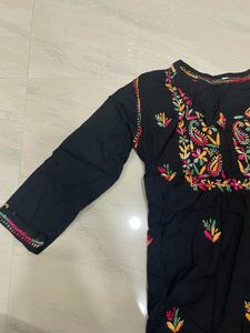 *Sale* Black Short Chikankari Kurti