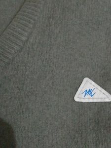 Monte Carlo V-Neck Sweater