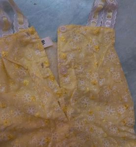 Chikon Sleeveless Frock