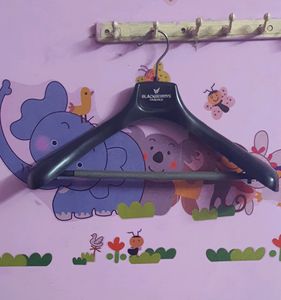 Blackberry Hanger