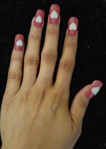 Attractive Artificial Nails ( Set Of 6)