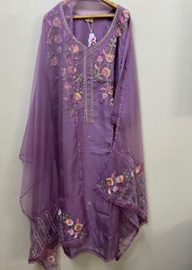 Pakistani Readymade Suit
