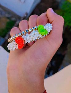 Floral Pearl Bracelet