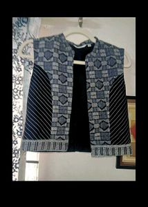 MAX women's short shrug