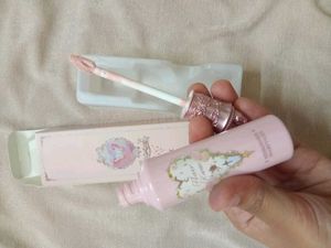 Flower Knows Midsummer Concealer