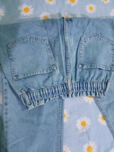 Light Wash Elastic Waist Jeans