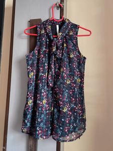 NEW FLORAL PRINTED TOP