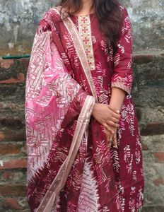 4 Combo Kurta Sets