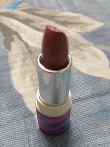 Pose My Glamm Lip Stick Red Colour
