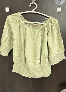 Boat Neck/ Off Shoulder