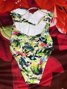Very Pretty swimwear😍