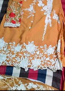 Pakistani Style Suit Set