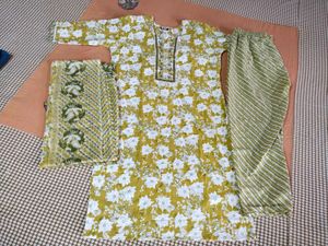 Floral Print Kurta Set