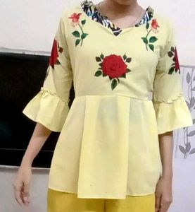 Floral Flared Sleeve Top