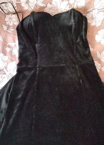 Chic Black Dress