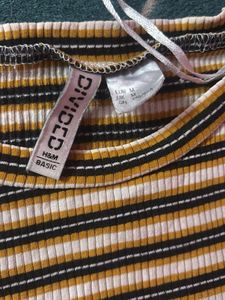 H&amp;M Striped Ribbed Tee