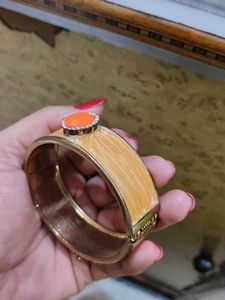 braclate with Orange Stone