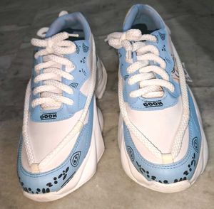 Blue &amp; White Fashion Sneakers
