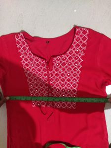 Red Kurti
