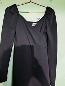 Elegant Black Midi Dress