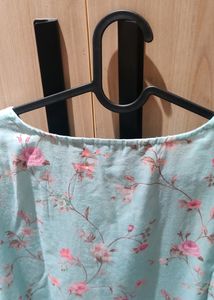 Light Green Floral Embroidered Top - Xxl