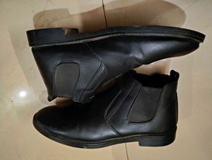 Men&#39;s Black Leather Chelsea Boots