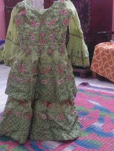 Yeh Dress Meri Ladki Ko Size Chota Padgaya