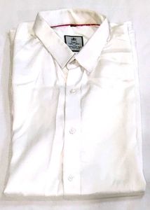 Classic off White Shirt