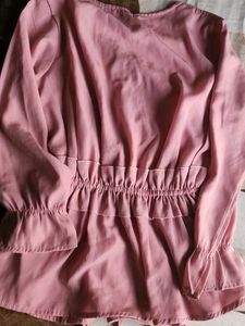 pink top