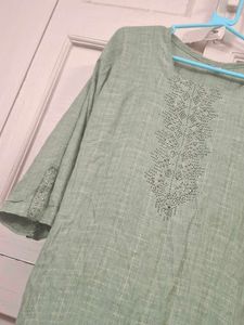 Grape Green Embellished Kurta