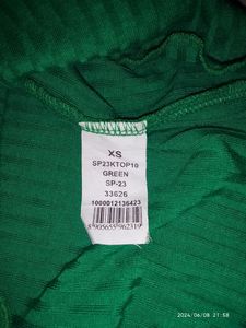 Max Green Top