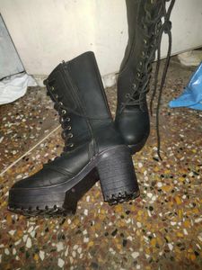 Women Black Ankle Leather Boots