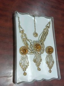 Elegant Jewelry Set