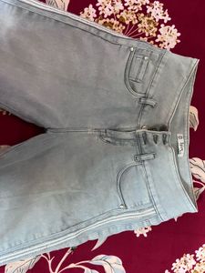 A Skinny Jeans