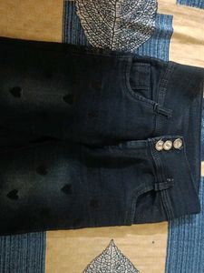 I am  to sell a Skinny denim Jeans