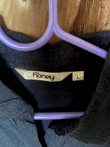 Cute Vintage Black Honey Top♥️