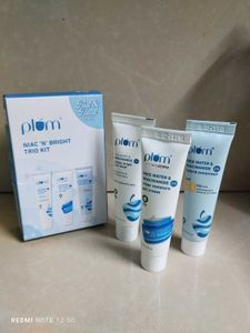Plum Niacinamide Trio Kit