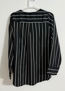 Black &amp; White Vertical Striped V-Neck Shirt Top