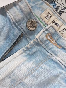Zara Light Wash Jeans