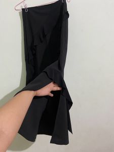 Black Skirt With Ruffles