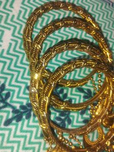 Golden bangle, in size24