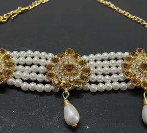 Pearl &amp; Gold Indian Jewelry Set