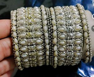 Pearl Bangle Set