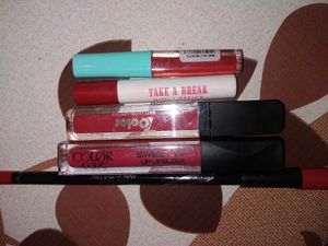 Lipsticks Bundle