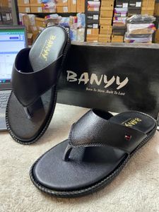 Banyy Trendy Slippers