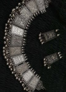 Oxidized Sliver Neck Piece and Earing