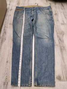 Ma1875 Levi&#39;s jeans waist 42