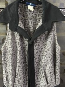 Patterned Sleeveless Jumpsuit with Belt