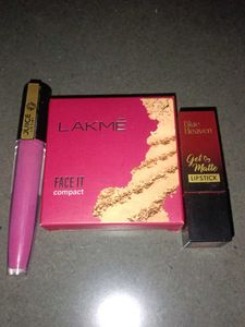 lipstick, lakme powder