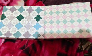 magnet box. 2 different colours